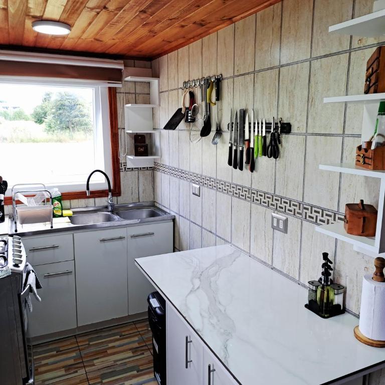 Tinaja Caliente incluida en Parcela Completa con Casa, Quincho, Canchas y Juegos - Three-Bedroom House - 37