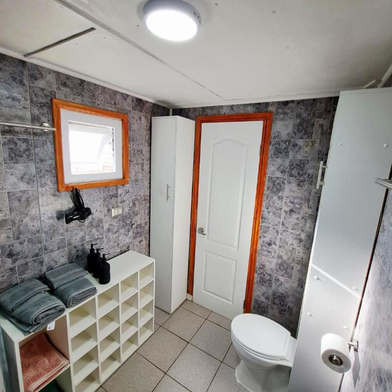 Tinaja Caliente incluida en Parcela Completa con Casa, Quincho, Canchas y Juegos - Three-Bedroom House - 41