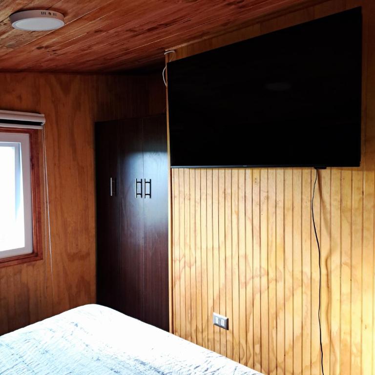 Tinaja Caliente incluida en Parcela Completa con Casa, Quincho, Canchas y Juegos - Three-Bedroom House - 46
