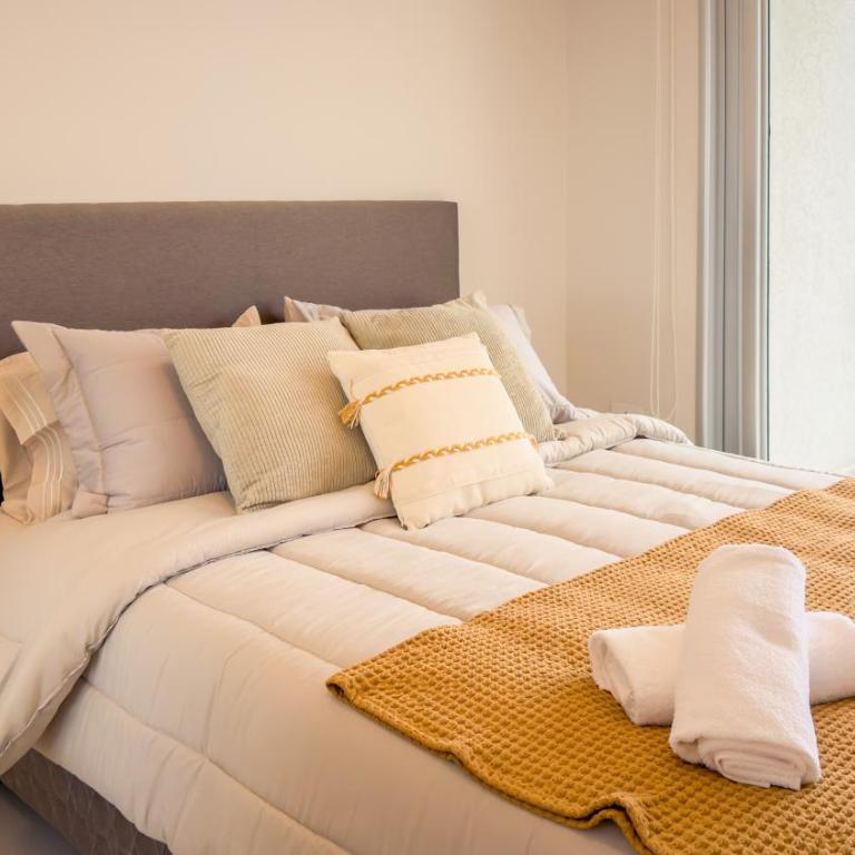 Loft with Balcony and Rooftop Pool - The Avenue - Apartamento - 3