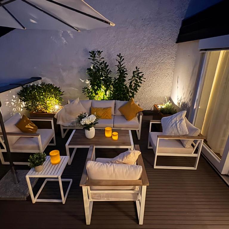 Munich Penthouse with Kitchen, Roofgarden and Parking - Superior Apartment mit 2 Schlafzimmern - 3