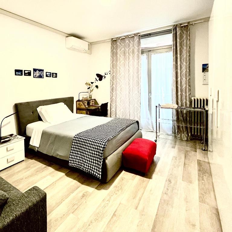 [BondoneRoom] for families with Wifi - Camera Tripla con Bagno in Comune - 2