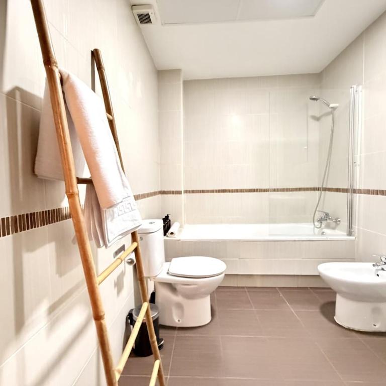 Amplio piso céntrico con piscina en Málaga - Apartamento de 2 dormitorios - 19