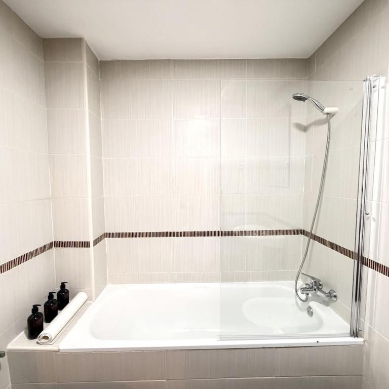 Amplio piso céntrico con piscina en Málaga - Apartamento de 2 dormitorios - 23