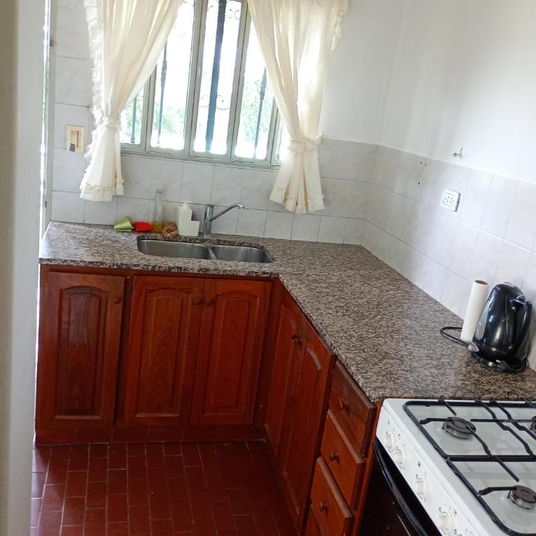 Casa céntrica en villa Carlos Paz - Casa de 3 dormitorios - 7