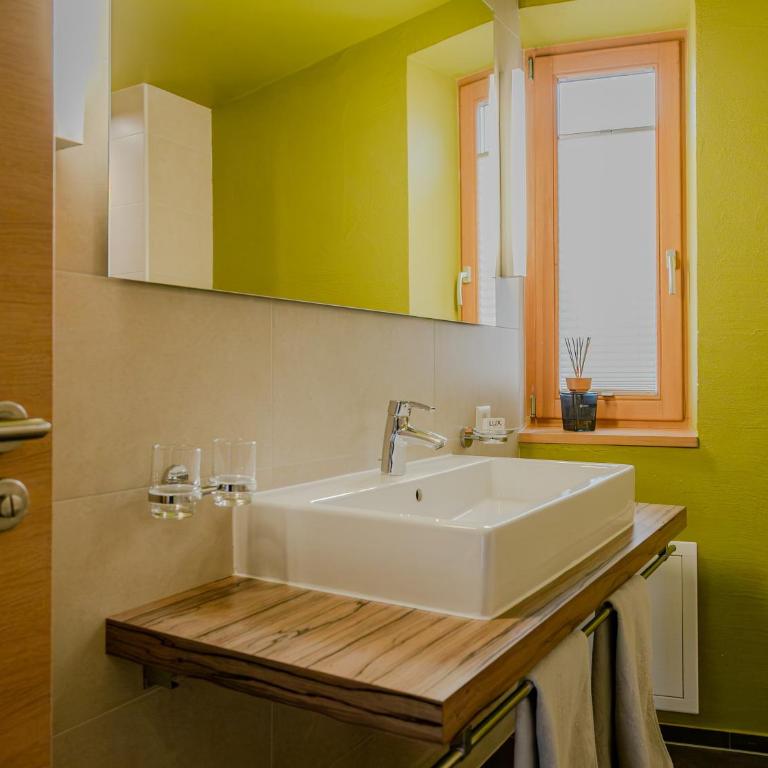 Apartment Bergsonne - Apartment mit 3 Schlafzimmern mit Kingsize-Bett - 16