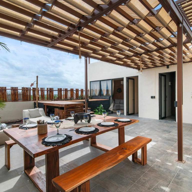 Penthouse with Rooftop Plunge Pool - Distant Ocean - Apartamento - 1