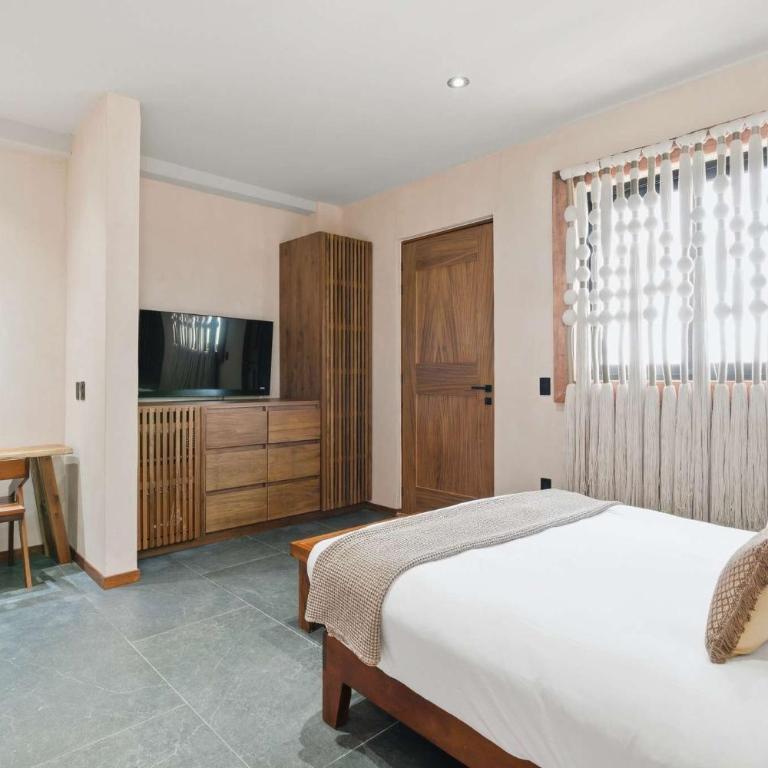 Penthouse with Rooftop Plunge Pool - Distant Ocean - Apartamento - 18