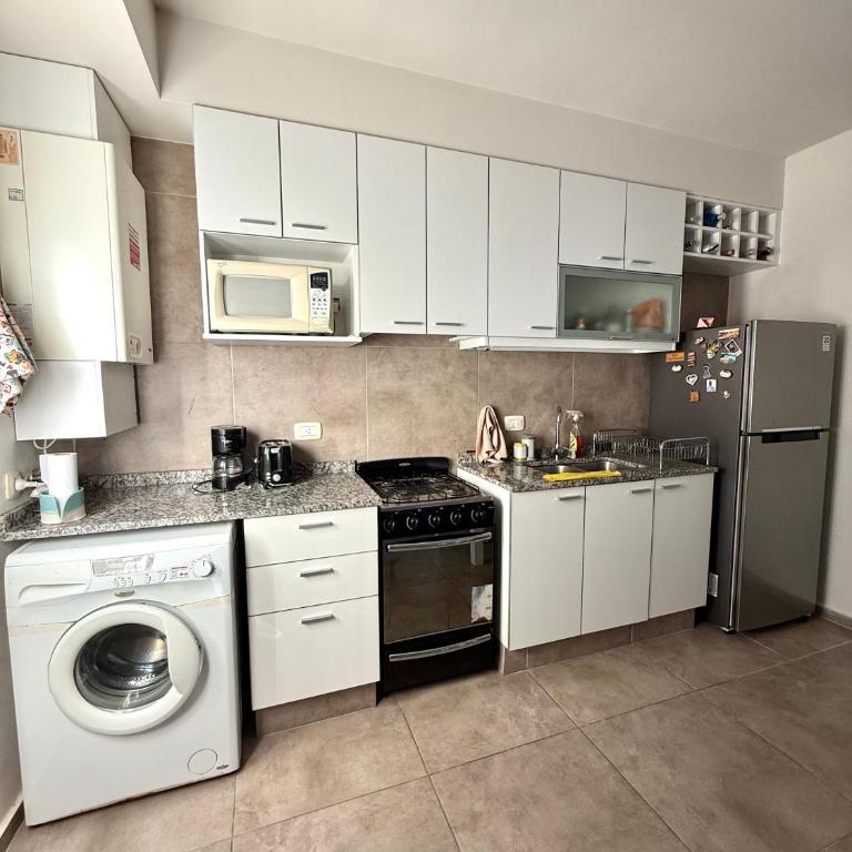 Departamento amplio hermosa ubicacion - One-Bedroom Apartment - 3