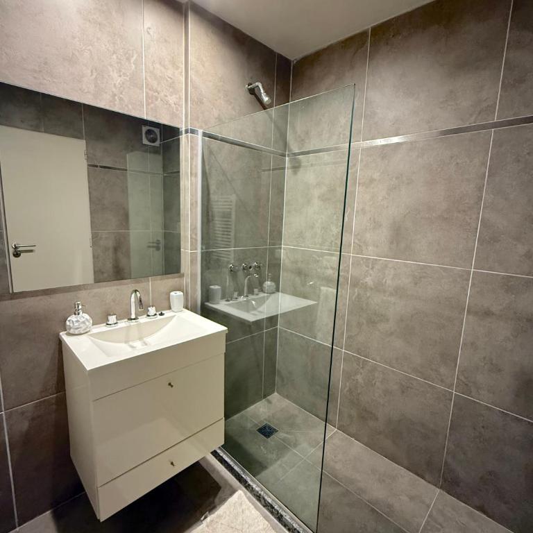 Departamento amplio hermosa ubicacion - One-Bedroom Apartment - 12