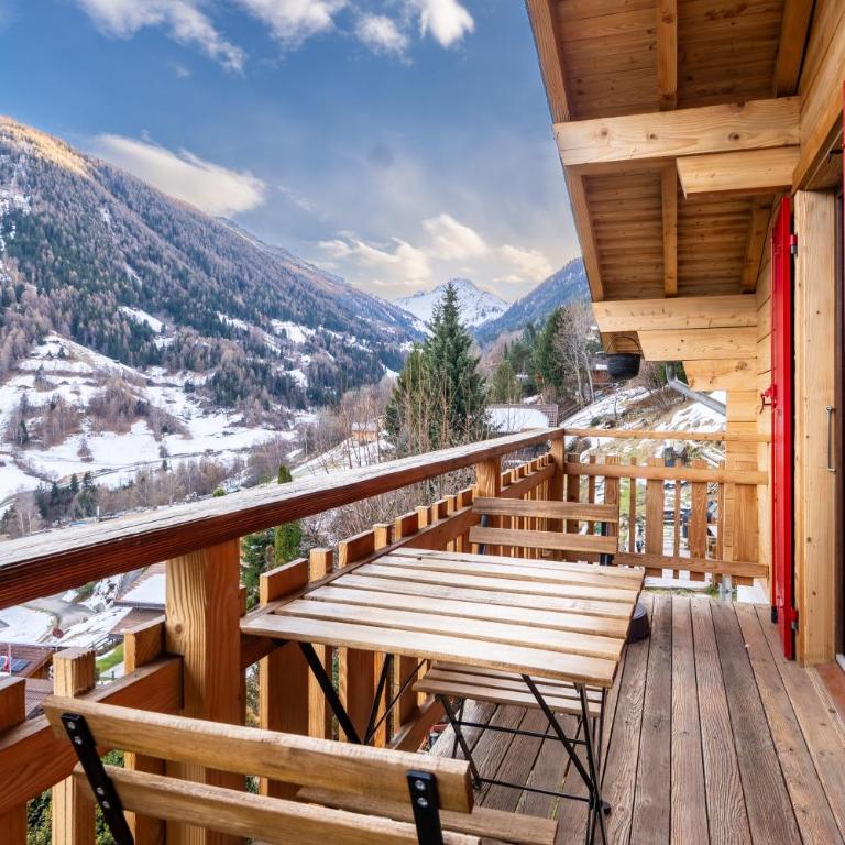 Chalet Opalpin Lodge & Spa, vue montagne et jacuzzi - Chalet - 5