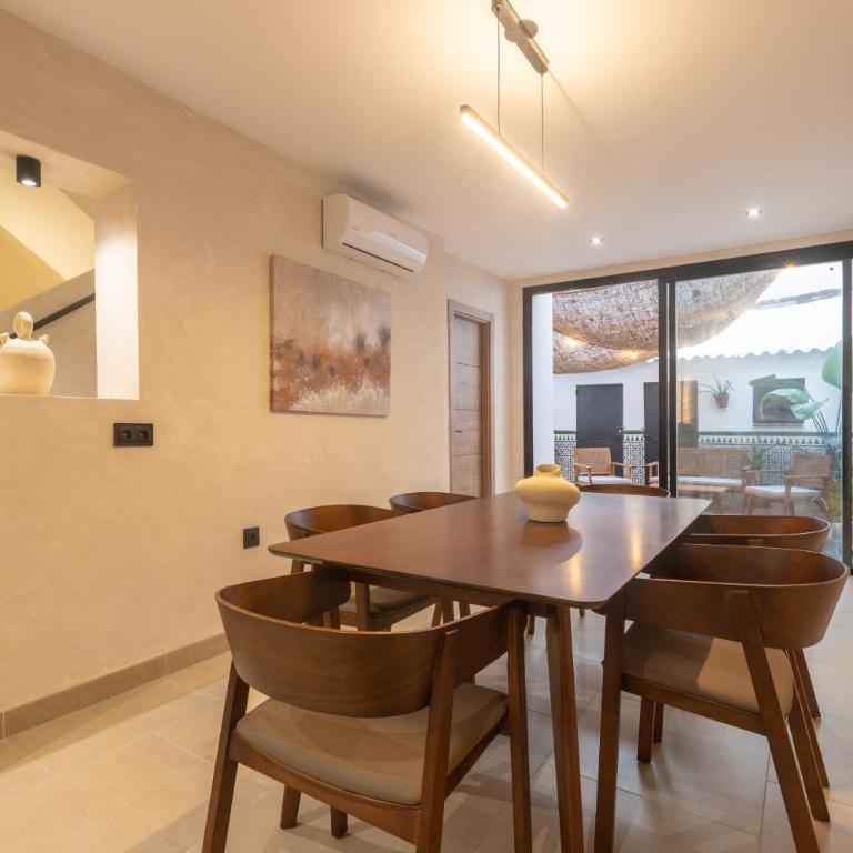 Villa privada con barbacoa y patio cerca de la playa Torremolinos - Casa de 3 dormitorios - 8