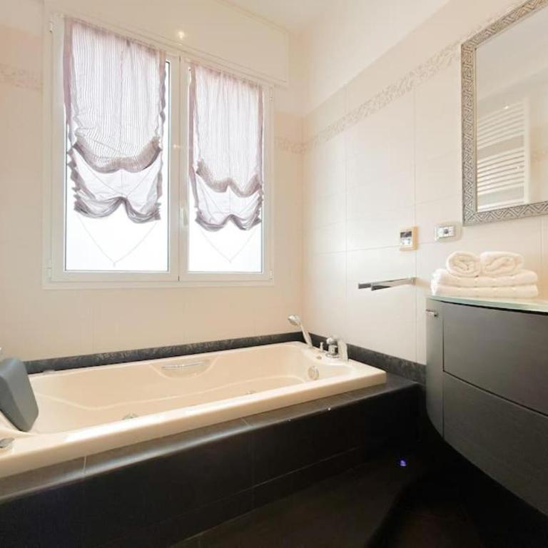 Elegante appartamento - Aeroporto - Porto - WiFi - Casa Gelsomino - Appartamento Deluxe con 2 Camere da Letto e Balcone - 13
