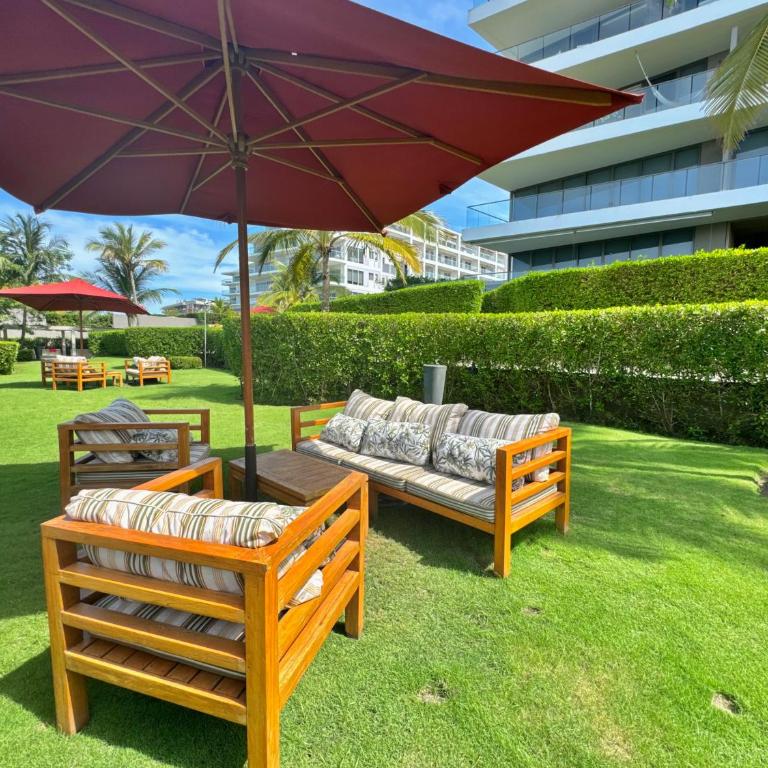 Fantastic Loft/Beachfront+Pools - One-Bedroom Apartment - 50