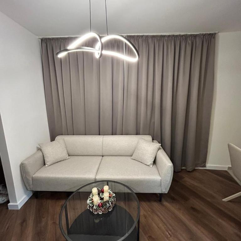 briliNIGHT - One-Bedroom Apartment - 5