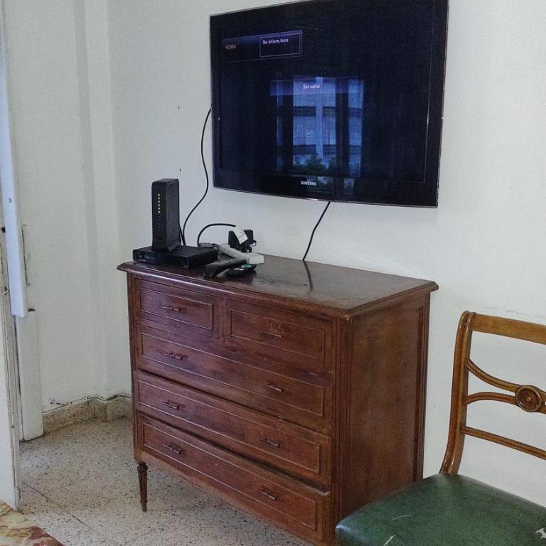 Don Brown - One-Bedroom Apartment - 9
