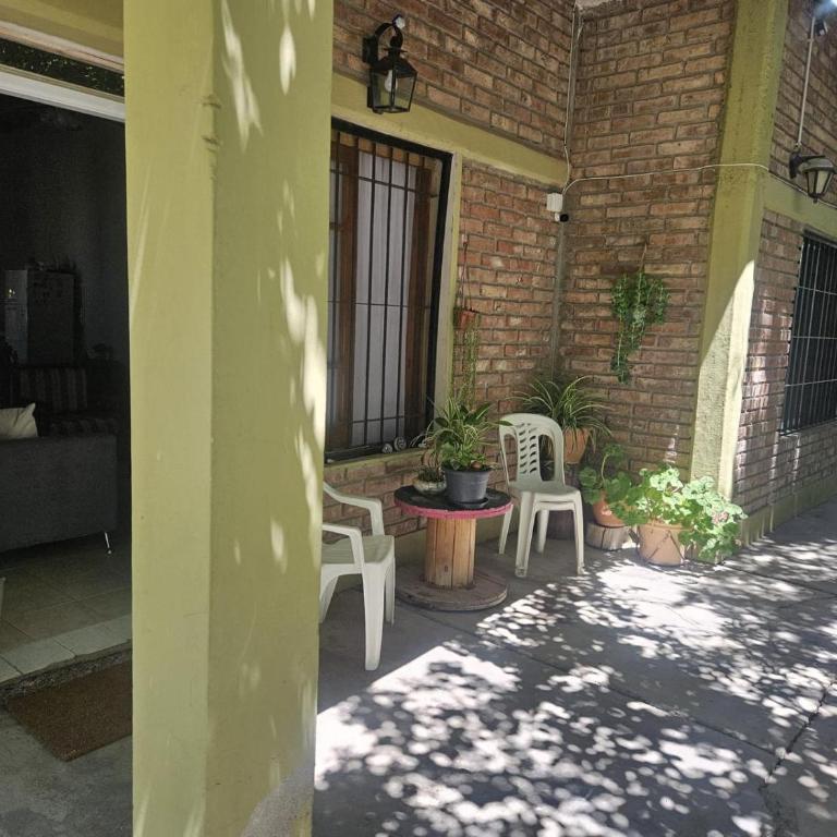 Amplia casa en el centro de San José de Jachal - Casa de 2 dormitorios - 3