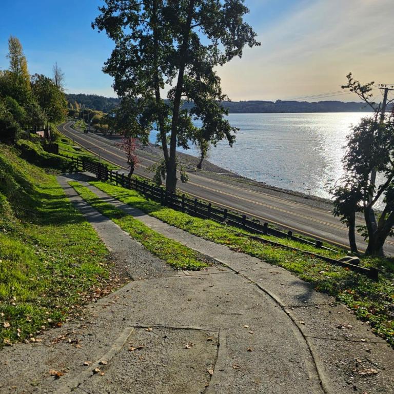 Lago Ranco, cabaña orilla de lago - Two-Bedroom House - 9