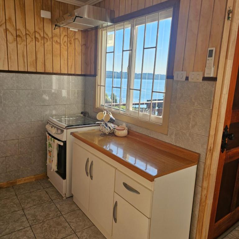 Lago Ranco, cabaña orilla de lago - Two-Bedroom House - 10