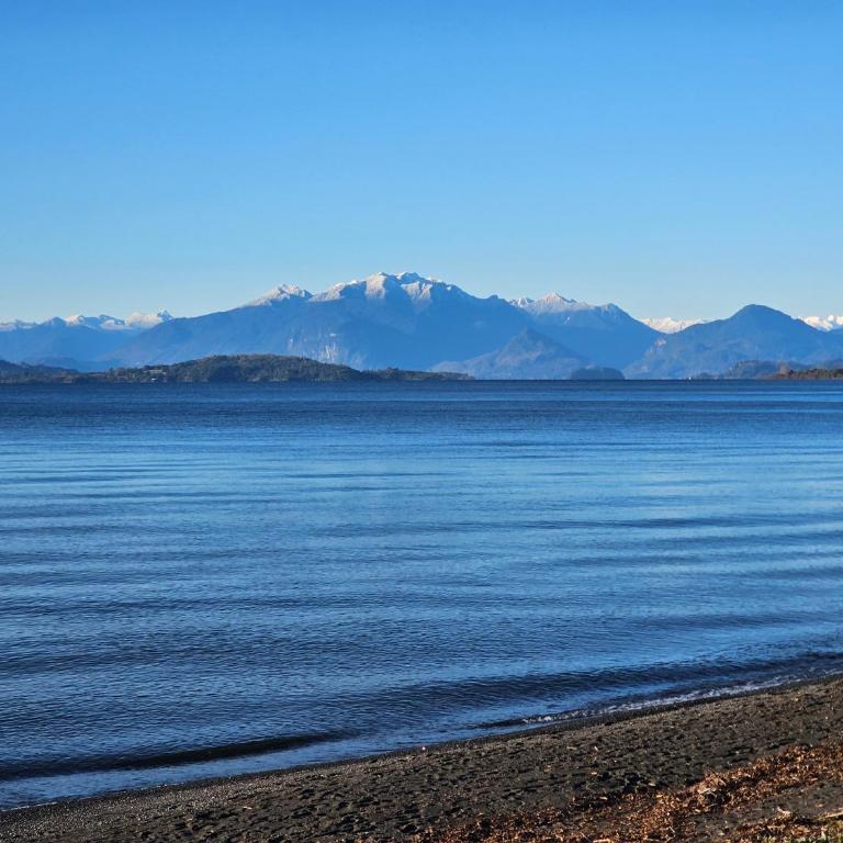 Lago Ranco, cabaña orilla de lago - Two-Bedroom House - 18