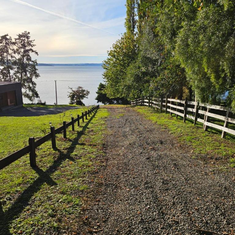 Lago Ranco, cabaña orilla de lago - Two-Bedroom House - 24