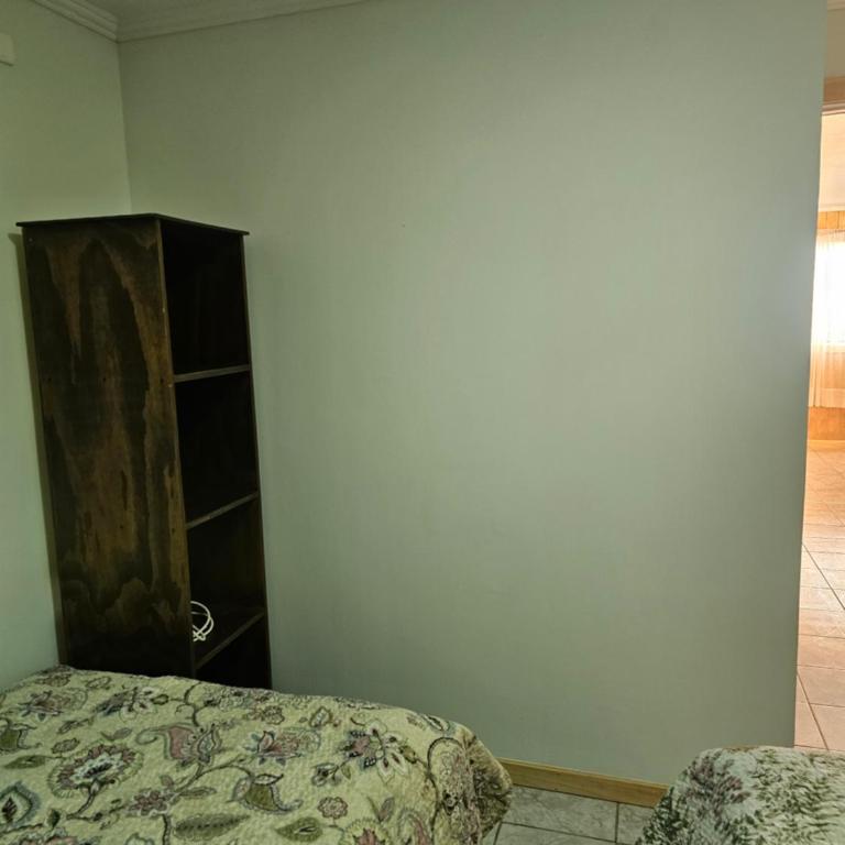 Lago Ranco, cabaña orilla de lago - Two-Bedroom House - 25