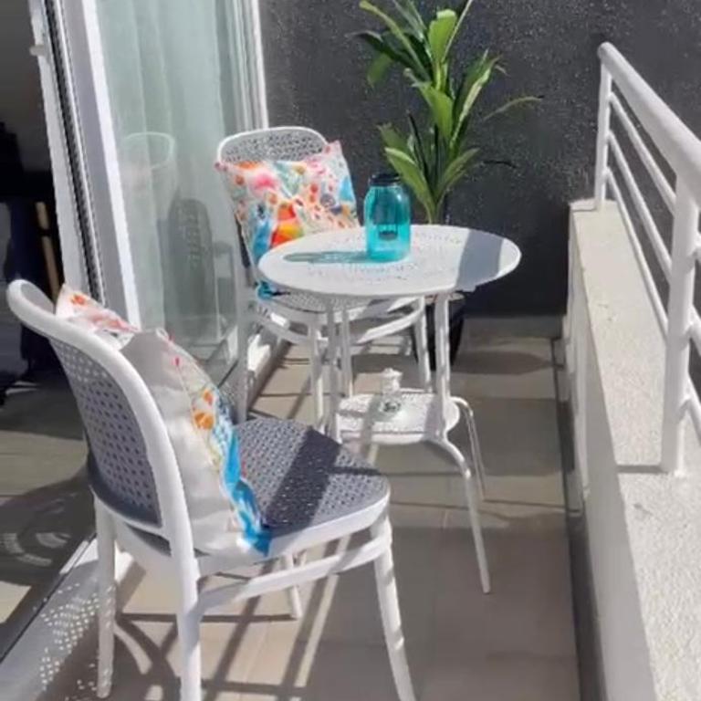 II Cerca de la playa y del centro - Two-Bedroom Apartment - 1