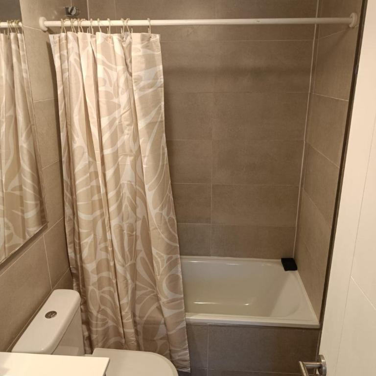 Santiago Centro 2H 2B full equipado y WiFie TV - Two-Bedroom Apartment - 2