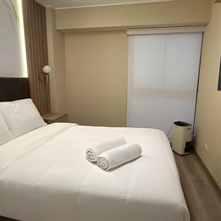 New & Spacious Apartment in Lince - Three-Bedroom Apartment - 52