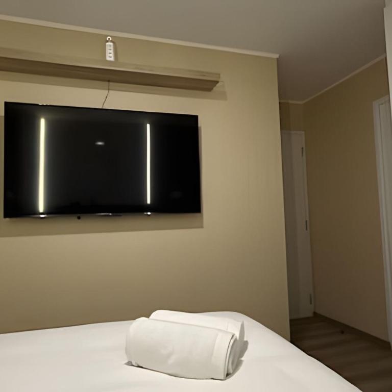 New & Spacious Apartment in Lince - Three-Bedroom Apartment - 61