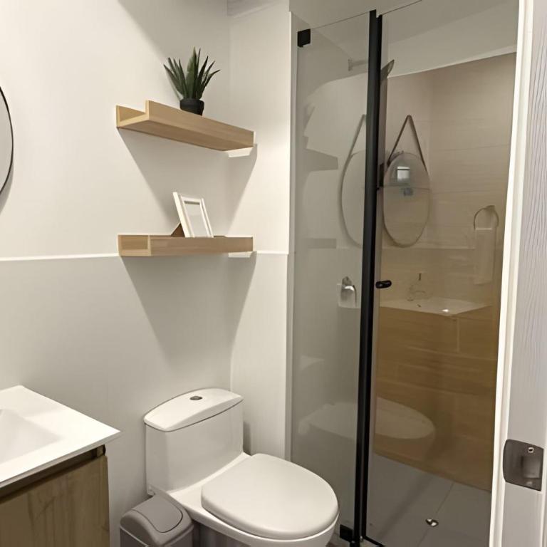 New & Spacious Apartment in Lince - Three-Bedroom Apartment - 92