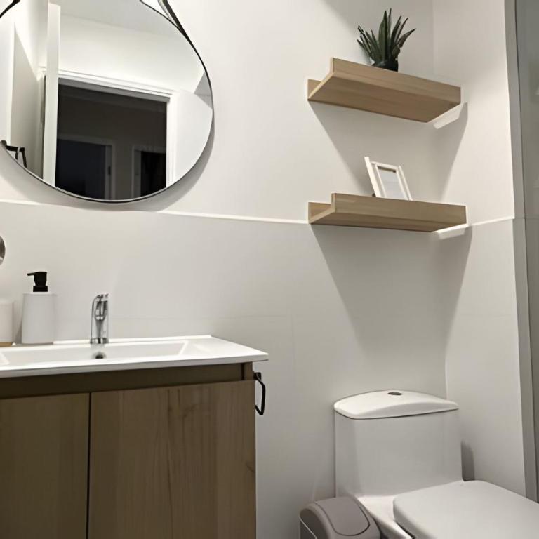 New & Spacious Apartment in Lince - Three-Bedroom Apartment - 94