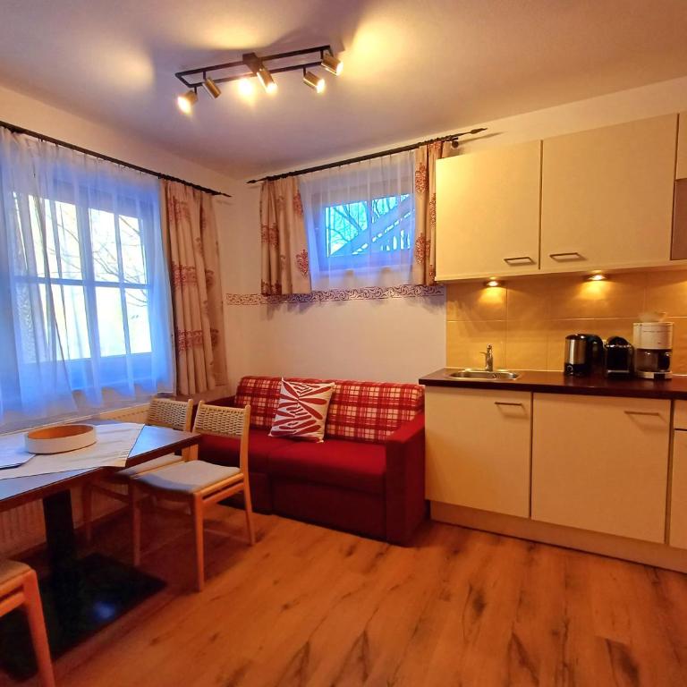 Biobauernhof Appartement Oberreith - Apartment mit Gartenblick - 5
