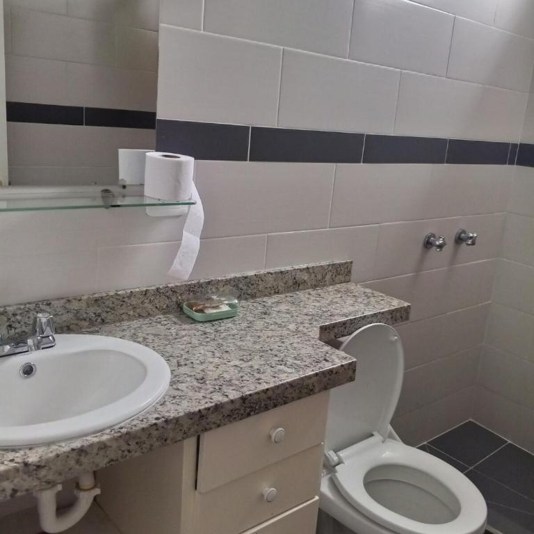 Panoramic view of Quito's north side - Three-Bedroom Apartment - 35