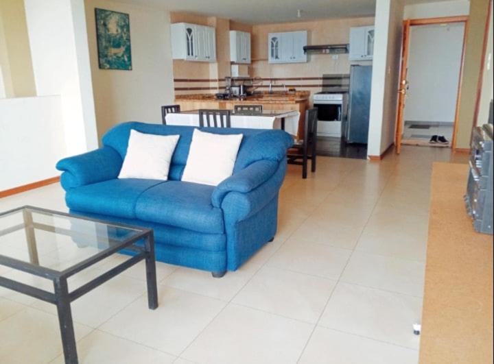 Panoramic view of Quito's north side - Three-Bedroom Apartment - 36