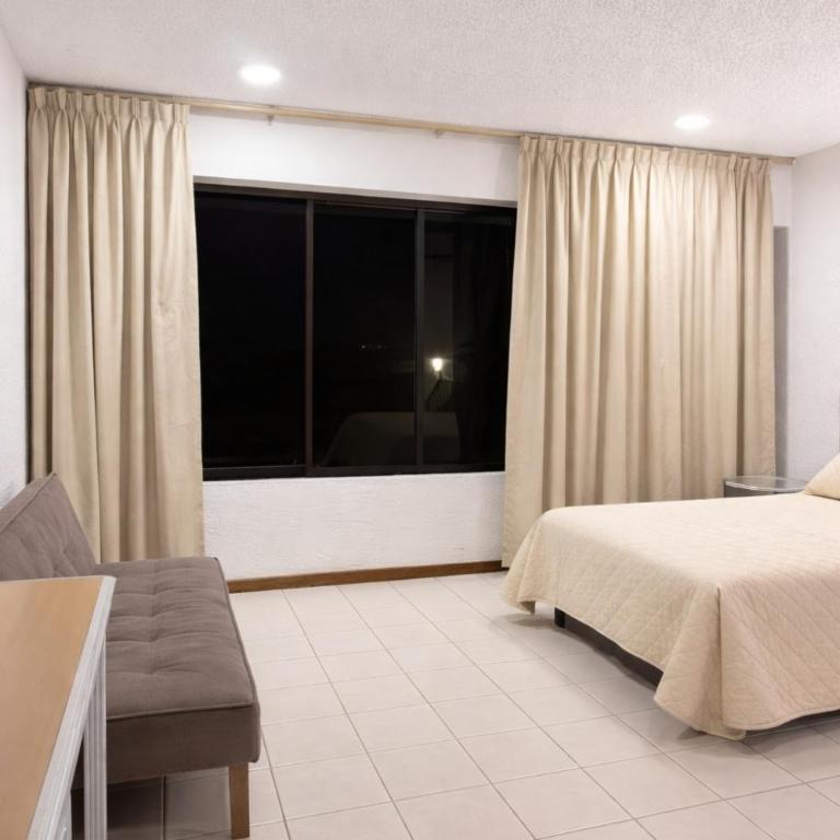 Beachfront Apartment in Cancun - One-Bedroom Apartment - 9