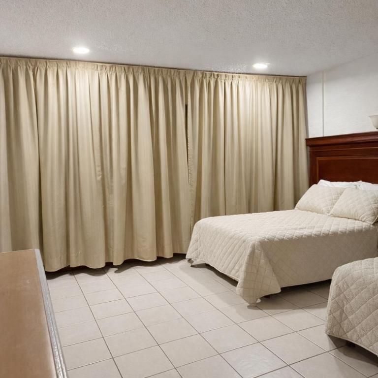 Beachfront Apartment in Cancun - One-Bedroom Apartment - 4