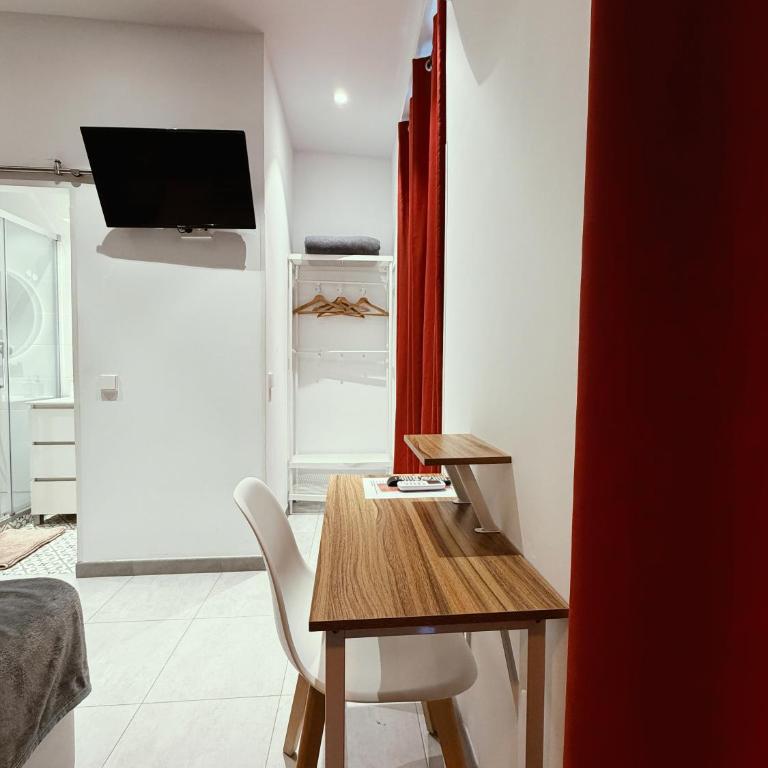 Casa Lemus - Camera Matrimoniale Superior con Bagno Privato e Balcone - 8
