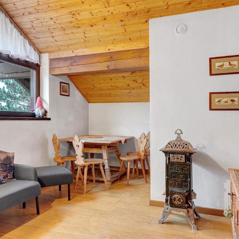 Casa Serena - Appartamento Deluxe con 2 Camere da Letto e Balcone - 1