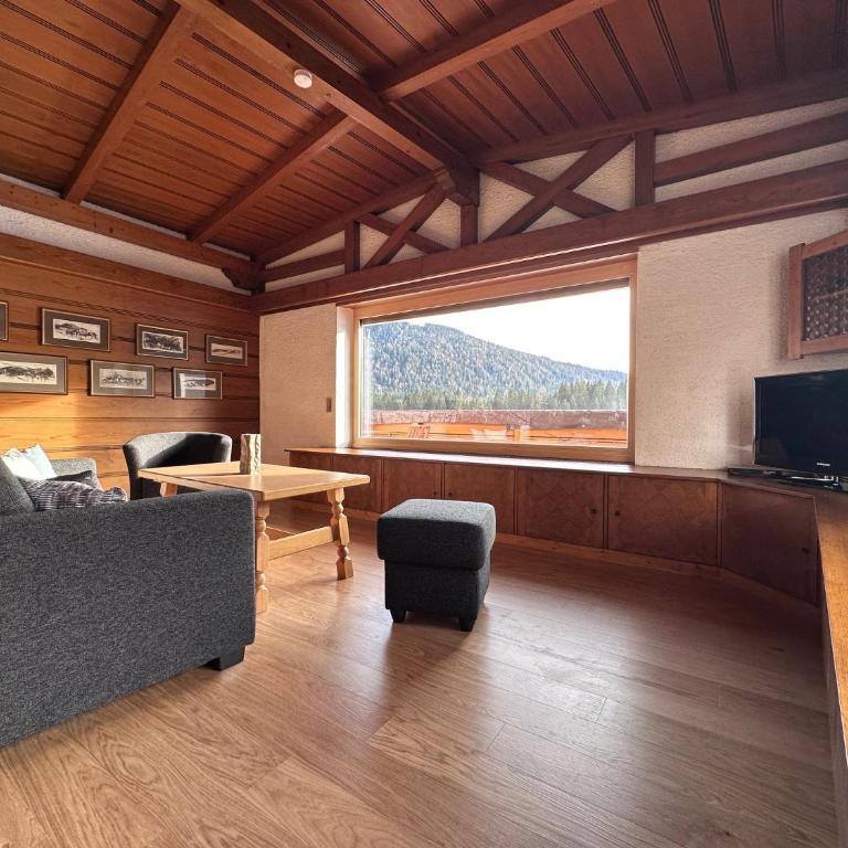 Chalet Cristall - Apartment mit 3 Schlafzimmern und Bergblick - 9