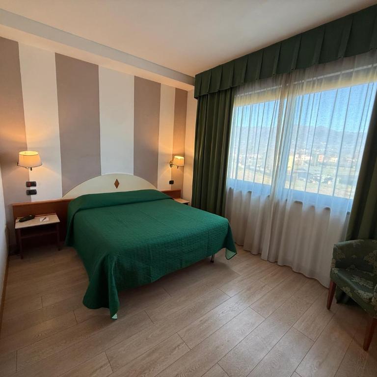 Hotel Le Ville - Camera Matrimoniale/Doppia con Letti Singoli - 2