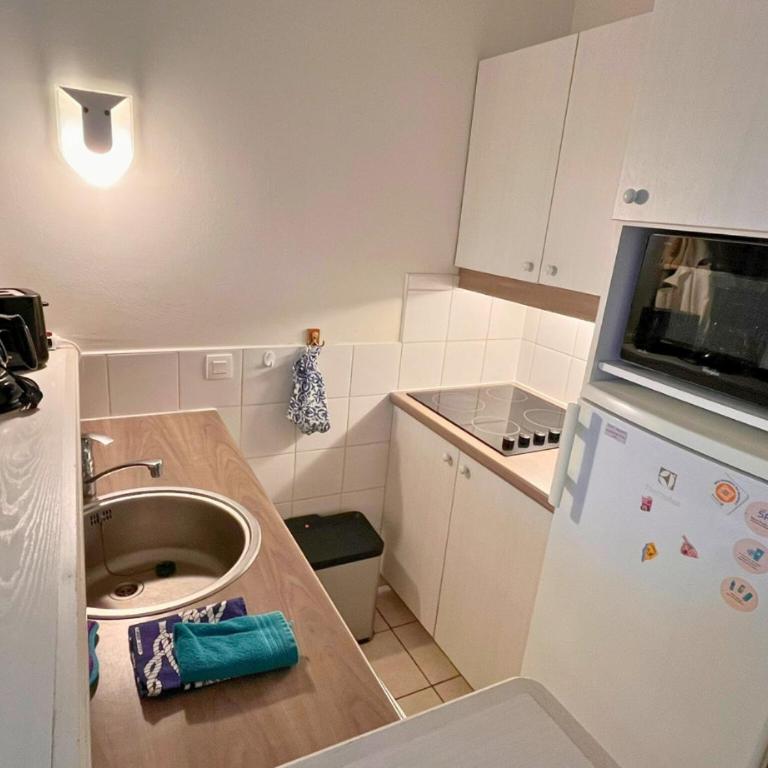 Charmante maison de vacances avec accès piscine - Two-Bedroom House - 7