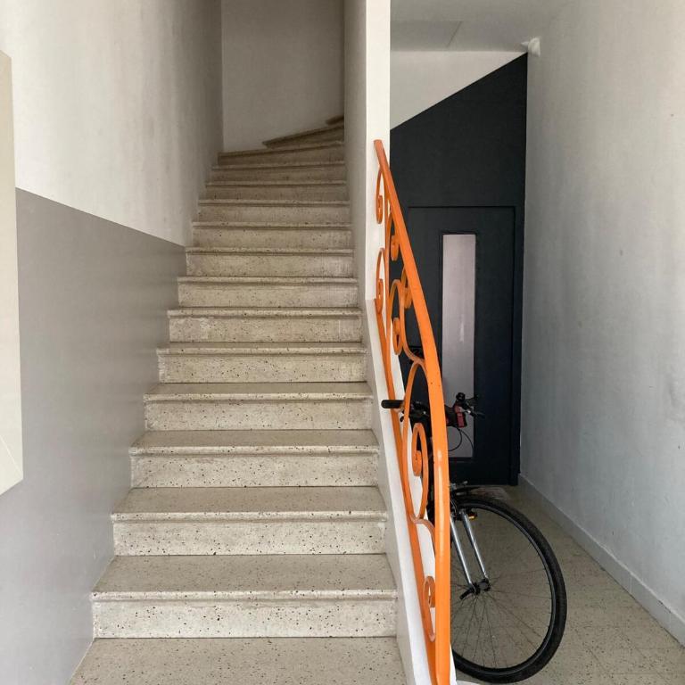 Unique Apartment with Cat in Cap dAntibes - Appartement 2 Chambres - 52