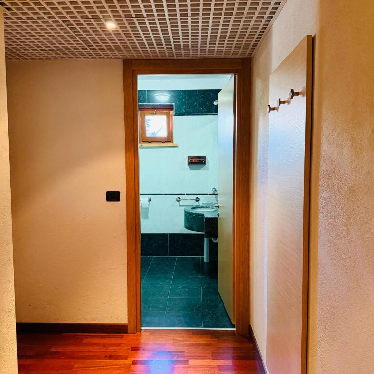 Residence Cianfuran - Appartamento con 1 Camera da Letto, Balcone e Vista Montagna - 2