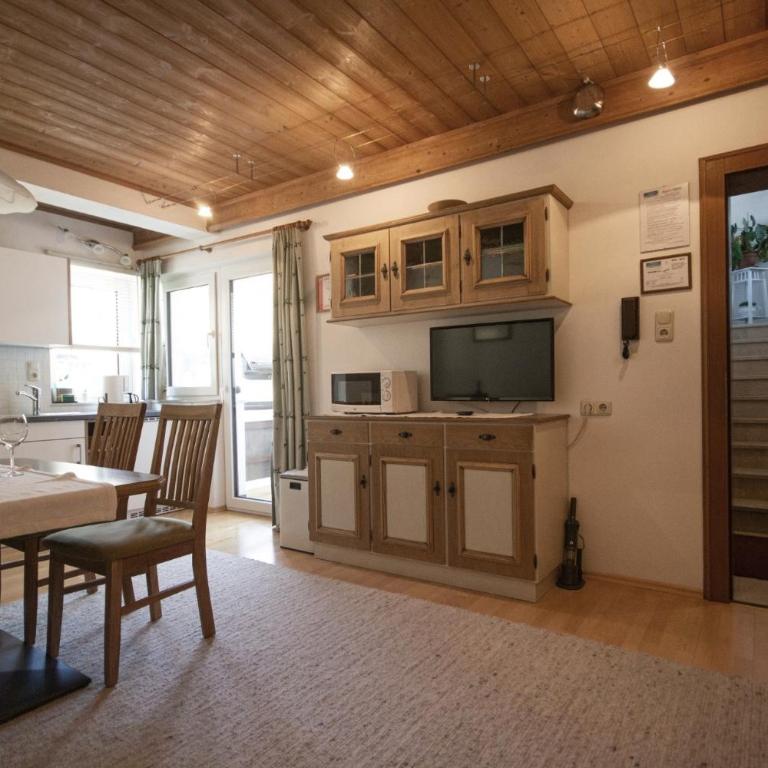 Appartements Charlotte - Apartment mit 1 Schlafzimmer und Balkon - 1