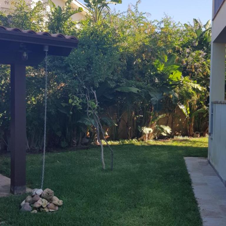 WELCOME In - Three-Bedroom Villa - 10