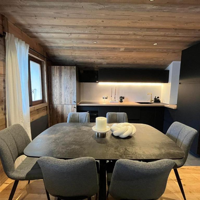 Bel appartement T4 au centre du village, proche des pistes, parking - FR-1-459-251 - Apartment - 10