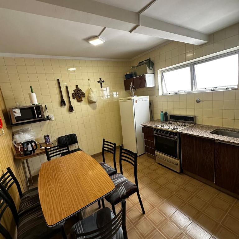 Departamento en playa grande-3 ambientes con dependencia y cochera - Three-Bedroom Apartment - 15