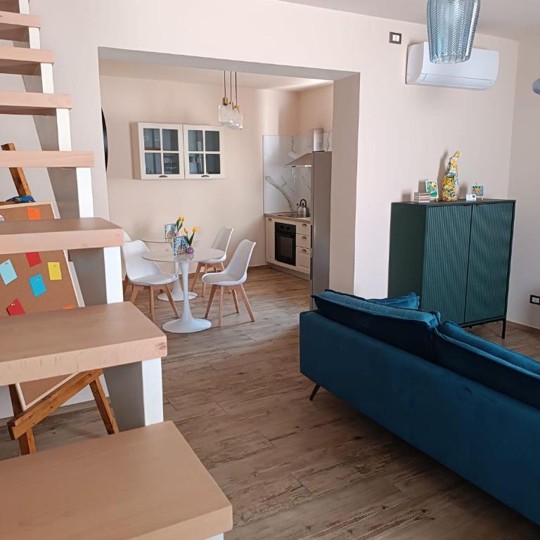 House Delfina - Camera Deluxe (2 Adulti + 1 Bambino) - 1