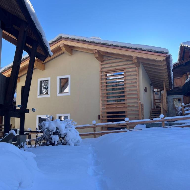 Maison Ginclo' - Appartamento con 2 Camere da Letto e Balcone - 2